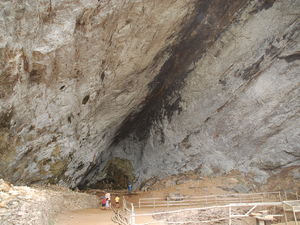 jaskinia ogromna