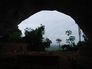 widok z jaskini