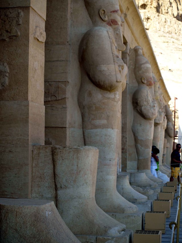 18 Świątynia Hatszepsut 