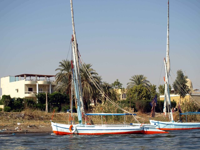 38 statkiem po Nilu 