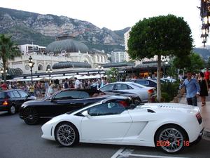 Pod kasynem w Monte Carlo 