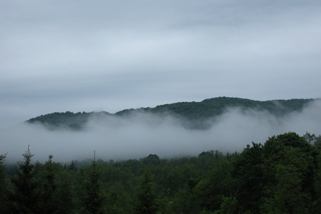 Poranek z mgłami- będzie deszcz