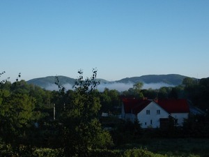 Poranek z mgłami- będzie słońce