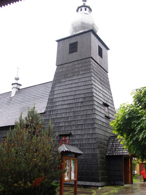 drewniany kościół w Średniej Wsi