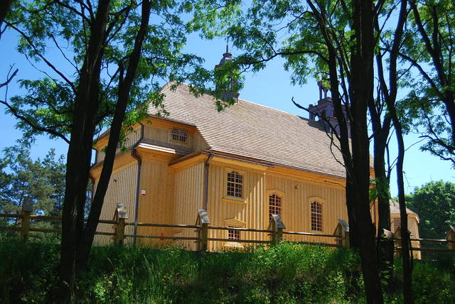 drewniany kościół z Drążdżewa z 1744 roku