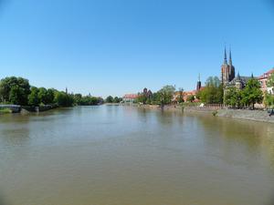 Wrocław, "płynie sobie Odra"