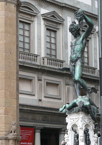 Perseusz z kłową Meduzy_ Benvenuto Cellini  