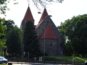 Ruina - romański kościół NMP