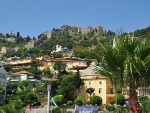 port -  Alanya - widok na meczet i 