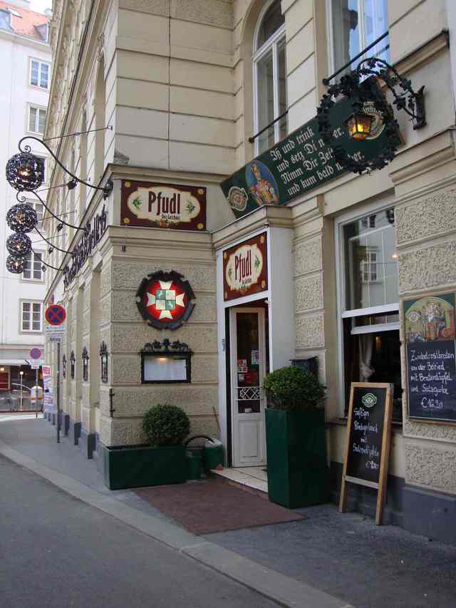 Jedna z uliczek Wiednia 