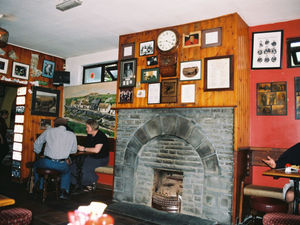 Wnętrze pubu w Doolin