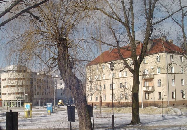 rondo widok od str skwerku