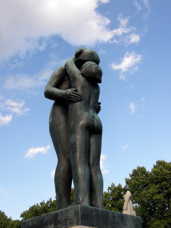 Rzeźba w Parku Vigelanda w Oslo