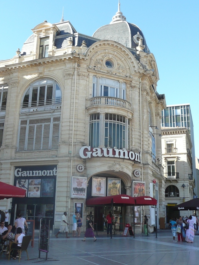 Montpellier - Place de La Comedie 13