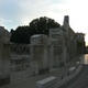 Arles - przed Teatrem Rzymskim