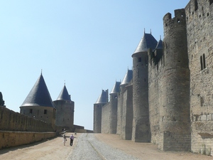 Carcassonne - między dwiema liniami murów obronnych