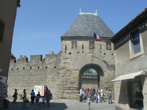 Carcassonne - brama do Chateau Comtel