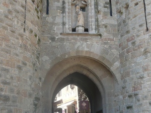 Carcassonne - brama do La Cite