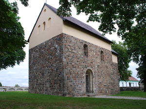 romański kościół 