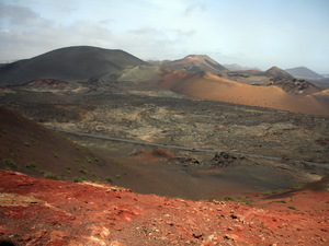 Parque Nacional de Timanfaya - góry ognia