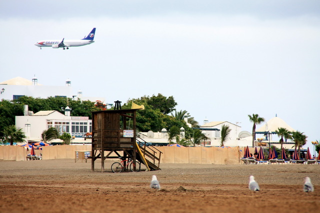 Playa de Los Pocillos - latające
