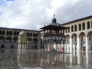 Meczet Omajjadów - dziedziniec
