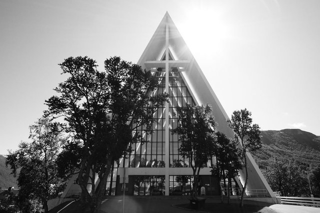 "arktyczna katedra" - Tromso, Norwegia