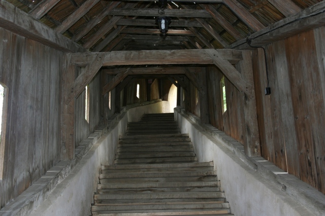 schody na wzgórze kościelne