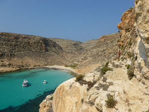 plaża Cala Pulcino za skałą