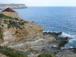 zostawiamy Cala Creta i Capo Grecale, idziemy dalej