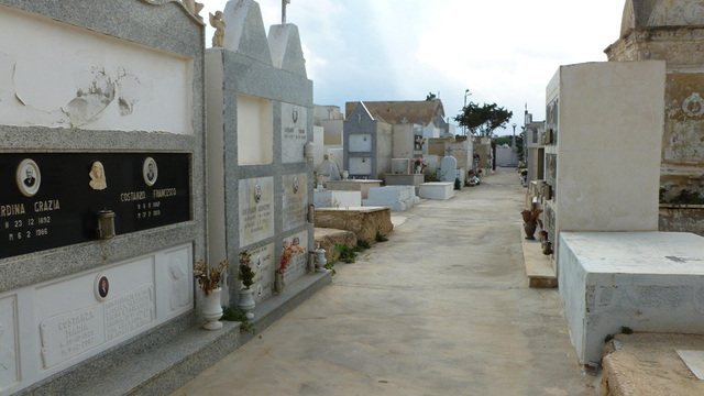 uboższa część cmentarza