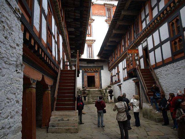 Zabudowania Dzakar Dzongu