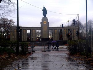 47 Tiergarten - Pomnik Żołnierzy Radzieckich