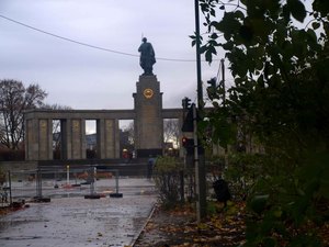 48 Tiergarten- Pomnik Żołnierzy Radzieckich