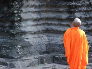 mnich w Angkor Wat