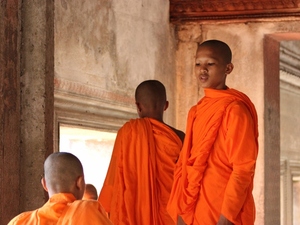 mnisi w Angkor Wat