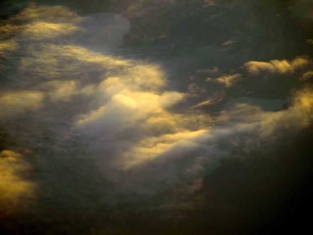 19 zachód słońca nad chmurami
