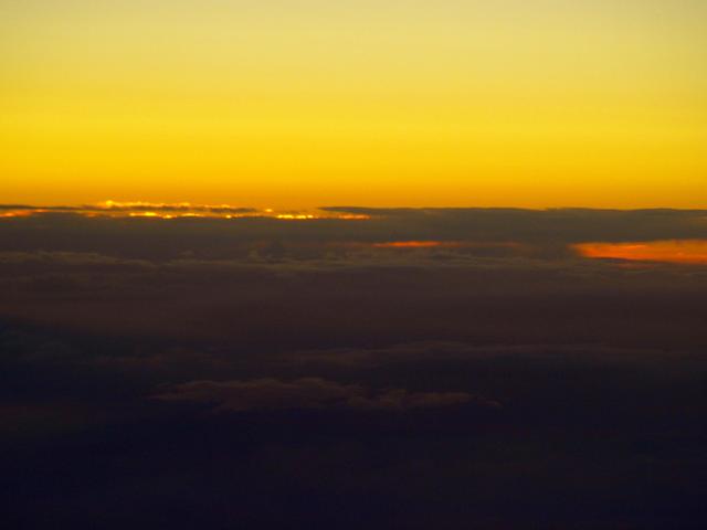 47 zachód słońca nad chmurami