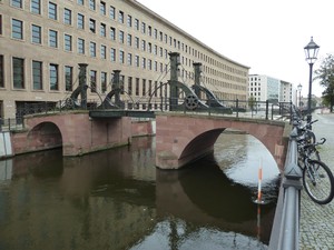 Jungfernbrucke -najstarszy most w Berlinie