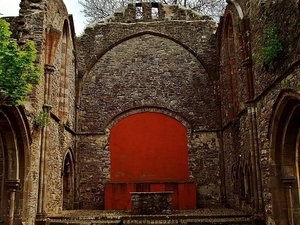 Ruiny kościoła przy klasztorze w Capel-y-ffin