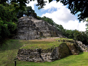 Lamanai, Swiątynia Jaguara
