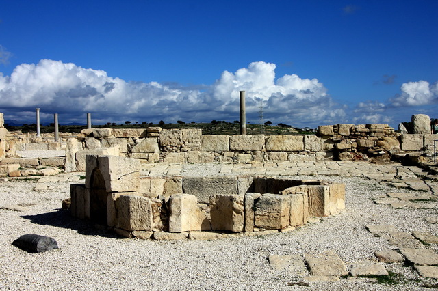 teren wczesnochrześcijańskiej bazyliki i baptysterium