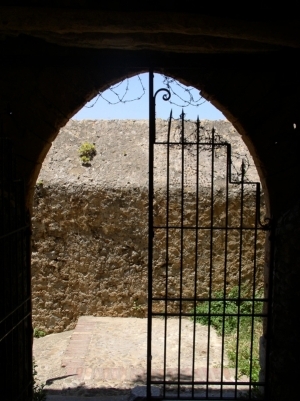 Brama w dolnych fortyfikacjach