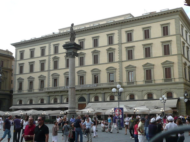 Piazza della Repubblica 2