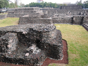 ruiny prekolumbijskie na Placu Trzech Kultur
