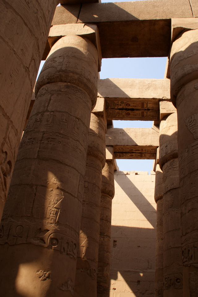 Luxor - Świątynia na Karnaku  01 11 191