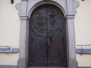 Brama wejściowa do  kościoła