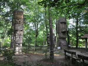 Toltek i Moai
