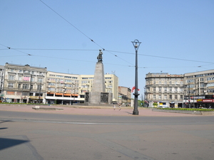 Plac Wolności z pomnikiem Kościuszki