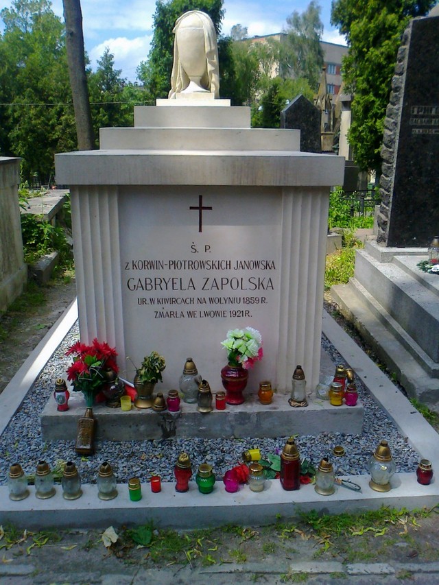 Na Cmentarzu Łyczakowskim